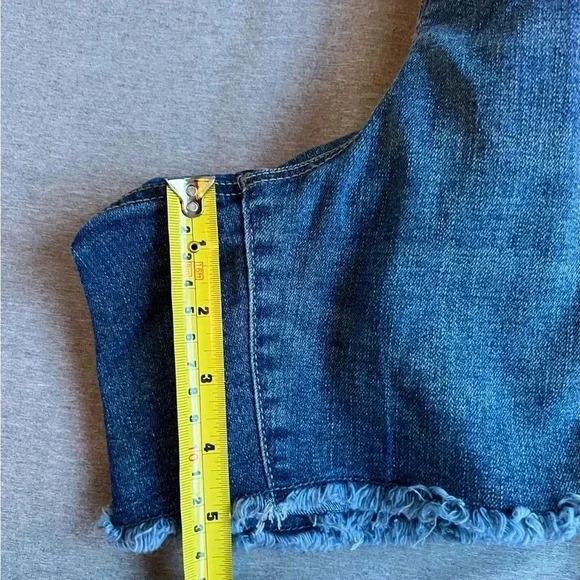 NWT Seven 7 weekend Jean Shorts Fray Hem comfort stretch 24W women’s - Picture 8 of 8